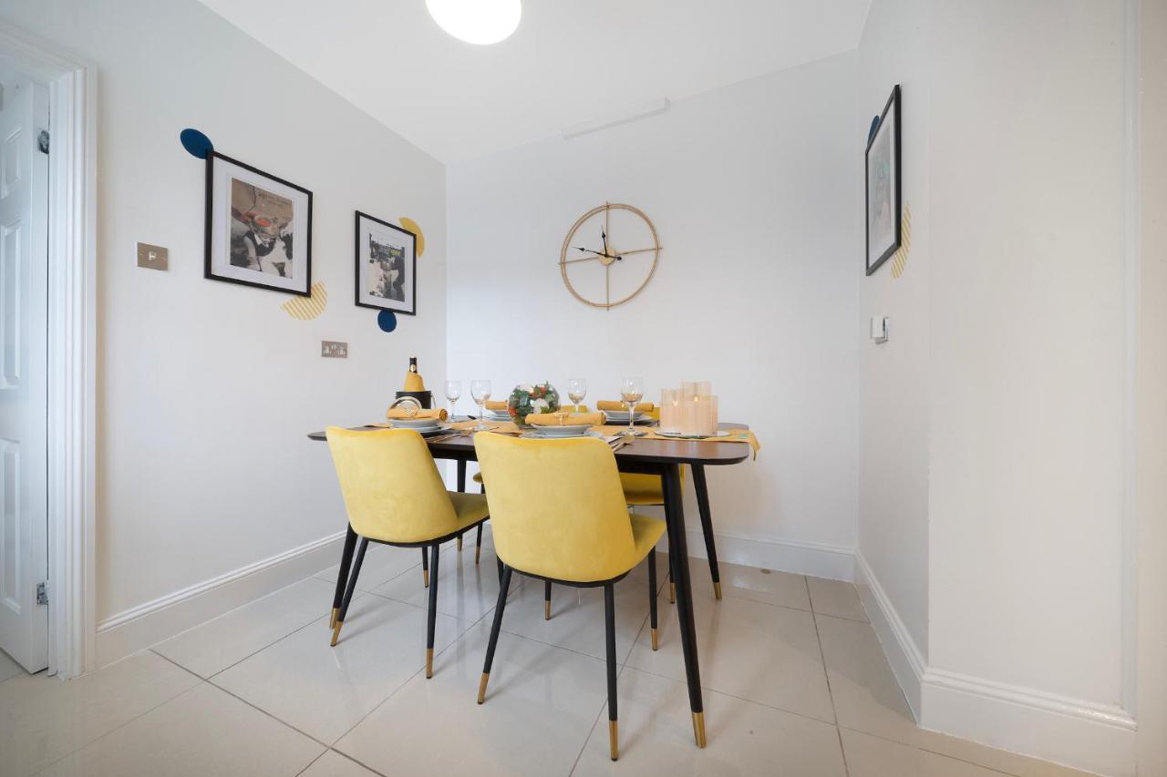 1 Bed House, Free On Street Parking, Central Gloucester Exterior foto